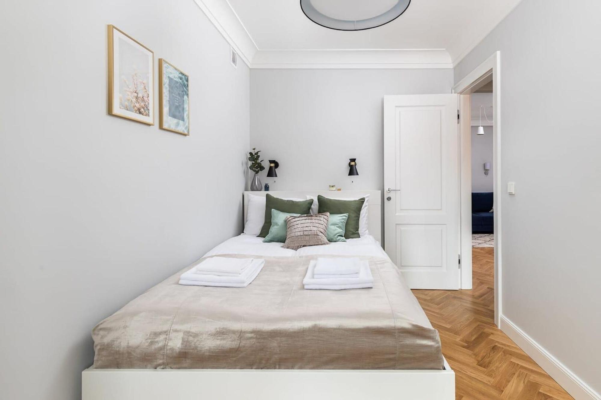Plac Zamkowy - Apartment With City View By Noclegi Renters Warsaw Exterior photo